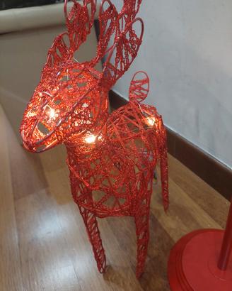 renna natalizia luminosa