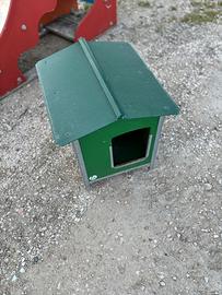 Cuccia cane piccola taglia legno usata