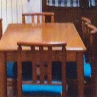 Tavolo in legno di quercia  e sei sedie