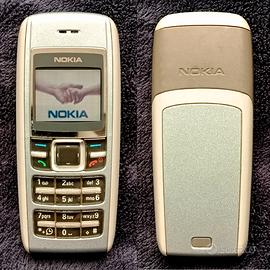 Cellulari Nokia / Samsung vecchio tipo - 3 pezzi