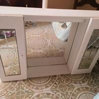 Mobiletto sospeso bagno