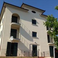 Appartamento vista lago, con due camere e garage