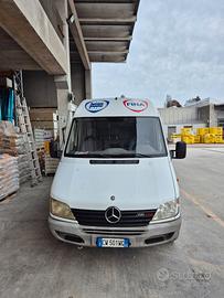 Mercedes sprinter allestito officina