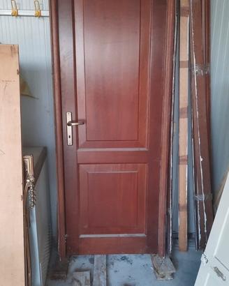 Porta in massello noce