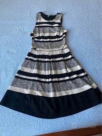 Abito smanicato Stradivarius