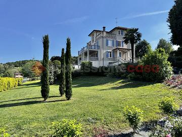 Villa o villino Arona [616VRG]