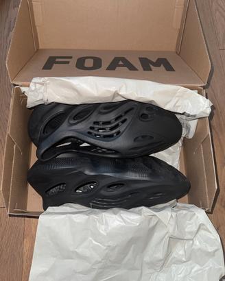 Adidas Yeezy Foam Runner - Onyx US 10 | EU 44 1/2