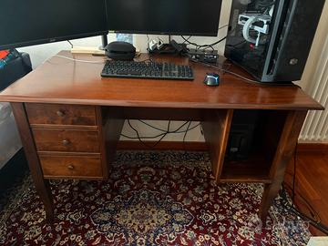 Scrivania legno noce classica