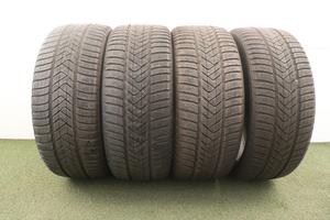 Gomme Pirelli Sottozero 3 255 35 21 inverno