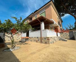 Villa bifamiliare Terracina [Cod. rif 3170824VRG]