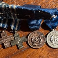 medaglie mignon  al valor militare e commemorativa