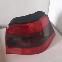 FANALE POSTERIORE DX GOLF 4