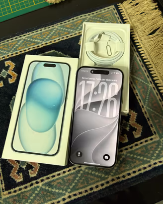iPhone 15 128 gb con scatola originale e cavo