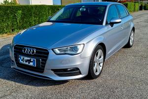 AUDI A3 ( 3° serie ) SPB 1.6 TDI S tronic Ambition
