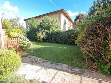Appartamento di 105 m² con 4 locali e box auto a M