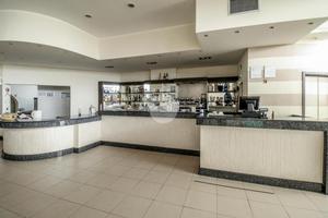 NEGOZIO A SAN COLOMBANO AL LAMBRO