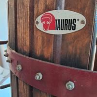 materiale per fare il vino