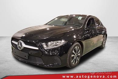MERCEDES-BENZ A 180D SEDAN 116CV AUTOMATIC BUSINES