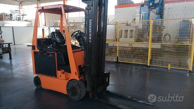 Carrello elevatore Carer elettrico 25 q.li - h 5.6