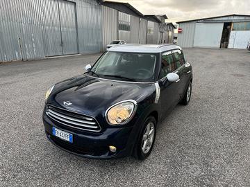 Mini Cooper Countryman 1.6 D blu/bianco