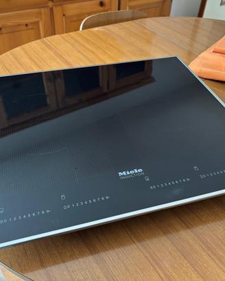 Piano ad induzione Miele KM6306