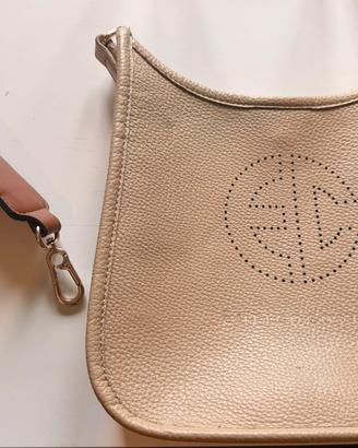 Borsa a spalla da donna “Oltre”
