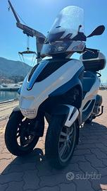 Piaggio MP3 250 i.e.  19.000 km  perfetto stato