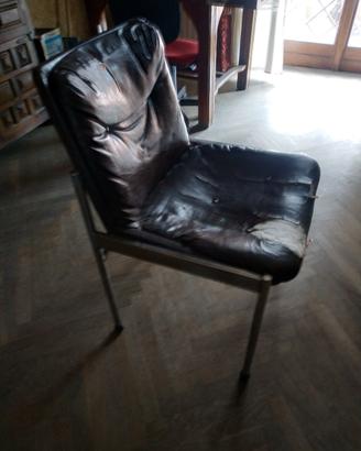 mobili vari in legno.