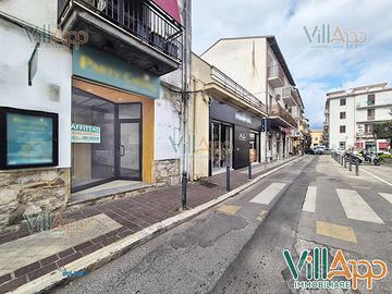 Locale commerciale - Fondi
