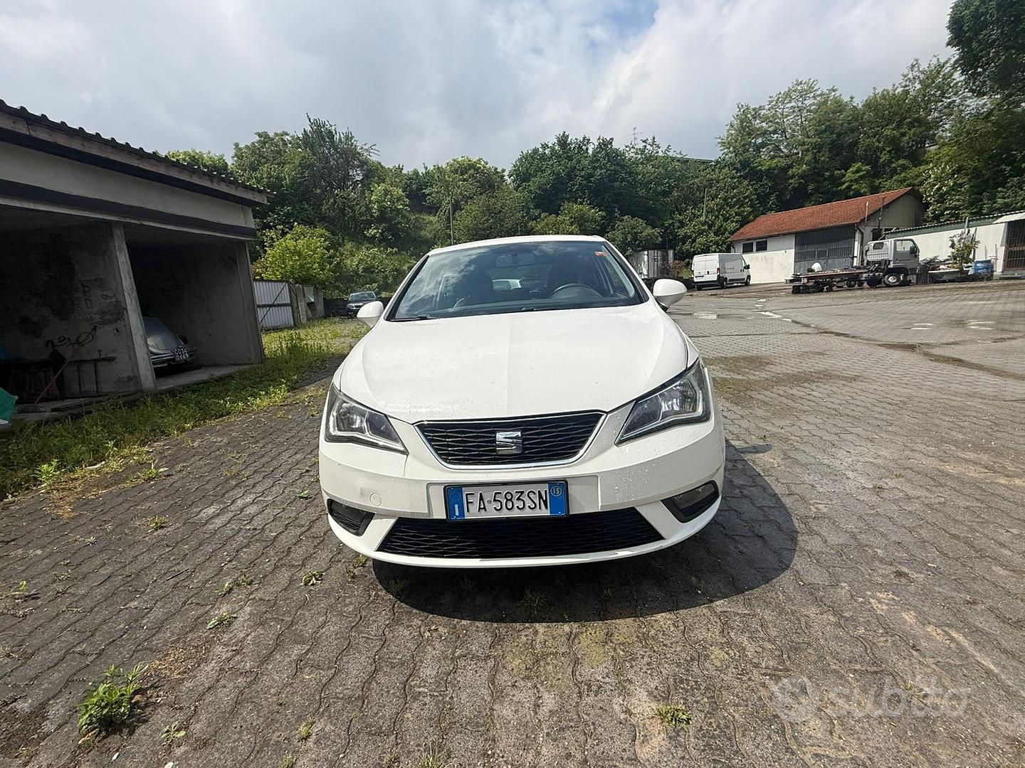 Seat Ibiza 2015 photo 4