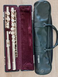 Flauto traverso Yamaha YFL-421  argento 925