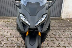 Tmax 560 tech max