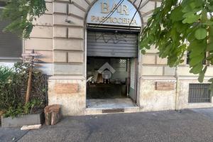 NEGOZIO A ROMA