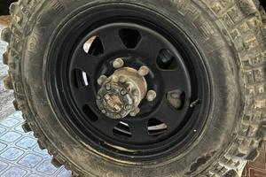 Cerchi e gomme toyota/nissan 6 fori