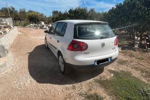 Volkswagen Golf 5- 1.9 TDI