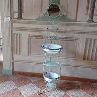 Tre portabacile in ferro battuto