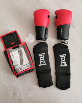 Guanti boxe taglia 8 Parastinchi taglia XXS