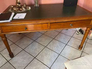 Scrivania ministeriale