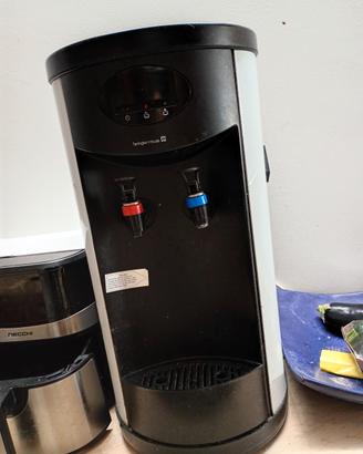 distributore acqua fredda e calda