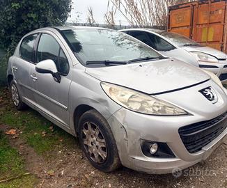 Peugeot 207 1.4 benzina