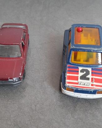 Coppia di macchinine Renault vintage