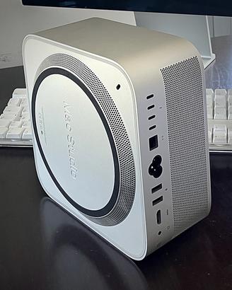Mac Studio M4 Max 128GB 1TB  - No Monitor