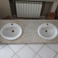 marmo con due lavabi
