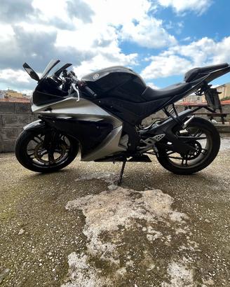 yamaha 125r
