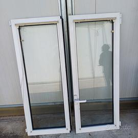 FINESTRA IN ALLUMINIO A DUE ANTE