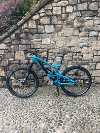 Bici Yt capra enduro
