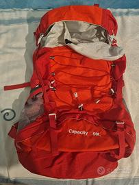 zaino da viaggio rosso