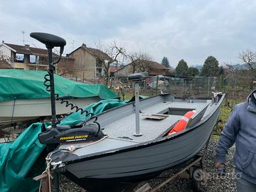 Barca Canadian m 3.70 con accessori pronto pesca