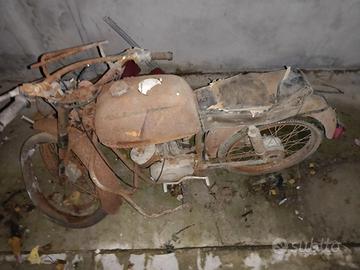 Lambrettino del prete Invicta Ducati tubone motom