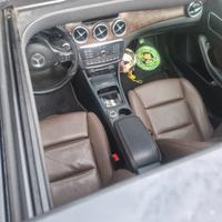 MERCEDES-BENZ GLA 220 4 MATIC